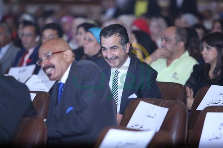 بالصور.. تكريم نجوم الفن و الرياضة المشاهير في حفل تخرج طلاب طيبة ٢٠١٧ بالصور.. تكريم نجوم الفن و الرياضة المشاهير في حفل تخرج طلاب طيبة ٢٠١٧