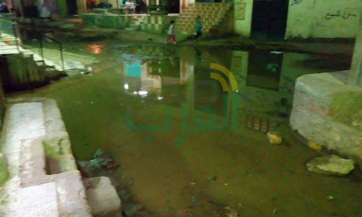 بالصور .. مياه الصرف الصحي تغرق شوارع منطقة النبراوي بأبي زعبل 