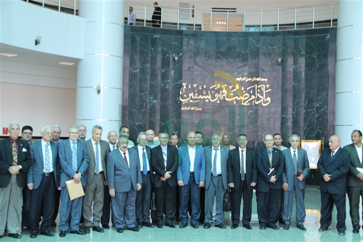 بالصور.. جولة تفقدية لخبراء التعليم الهندسي بجامعة كفر الشيخ