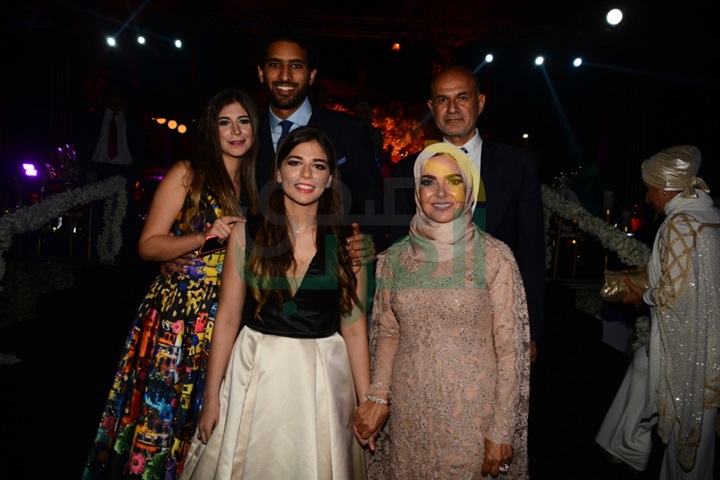 بالصور.. حفل زفاف ابنة الفنانة منى عبد الغني بالصور.. حفل زفاف ابنة الفنانة منى عبد الغني