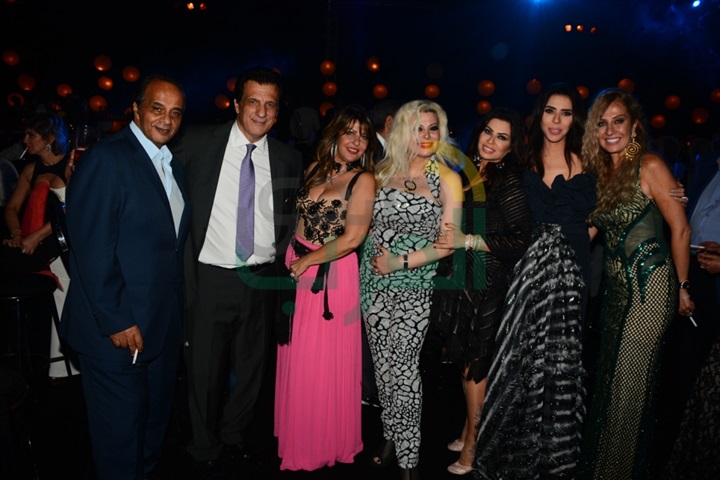 بالصور.. حفل زفاف ابنة الفنانة منى عبد الغني بالصور.. حفل زفاف ابنة الفنانة منى عبد الغني