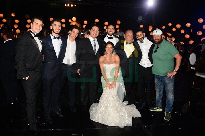 بالصور.. حفل زفاف ابنة الفنانة منى عبد الغني بالصور.. حفل زفاف ابنة الفنانة منى عبد الغني