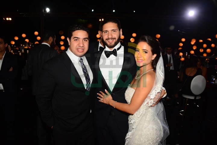 بالصور.. حفل زفاف ابنة الفنانة منى عبد الغني بالصور.. حفل زفاف ابنة الفنانة منى عبد الغني