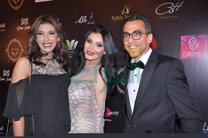 بالصور.. توافد أبطال مسلسل الأب الروحى على حفل تكريمهم من "كايرو سمر فاشون" بالصور.. توافد أبطال مسلسل الأب الروحى على حفل تكريمهم من "كايرو سمر فاشون"