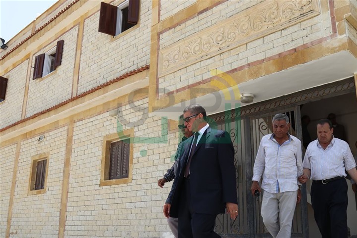 بالصور.. محافظ كفر الشيخ يتفقد أعمال تكريك وتعميق وتكسية بوغاز البرلس بتكلفة 105 مليون جنيه