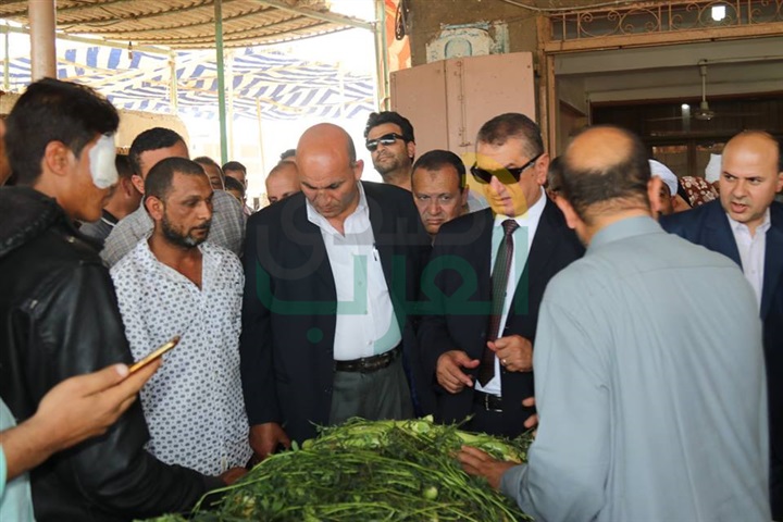 بالصور.. محافظ كفر الشيخ: إقامة منافذ جديدة لبيع الخضراوات بأسعار مخفضة 