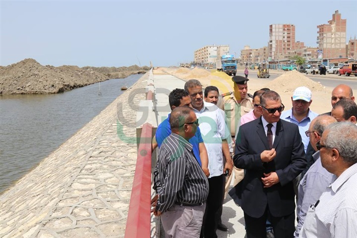 بالصور.. محافظ كفر الشيخ يتابع أعمال إنشاء المرحلة الأولى من كورنيش بحيرة البرلس