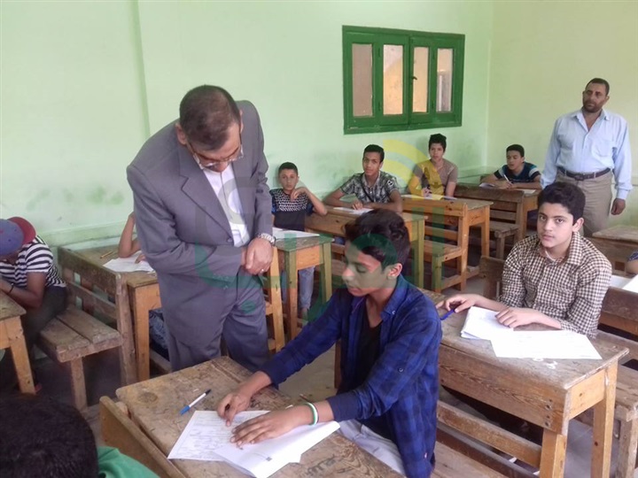 خطأ بامتحان اللغة الانجليزية بالشرقية وتحويل المسئول للشئون القانونية