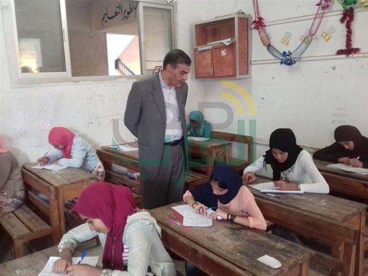 خطأ بامتحان اللغة الانجليزية بالشرقية وتحويل المسئول للشئون القانونية