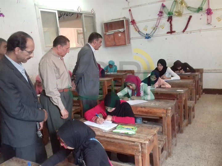 خطأ بامتحان اللغة الانجليزية بالشرقية وتحويل المسئول للشئون القانونية