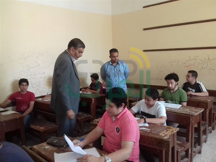 خطأ بامتحان اللغة الانجليزية بالشرقية وتحويل المسئول للشئون القانونية