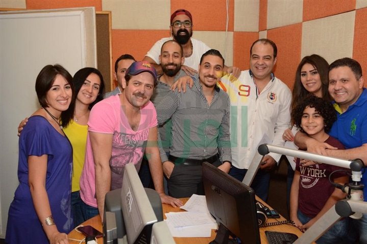 إدوارد وشريف باهر ومذعين نغم أف أم في مسلسل "زقزوق وبكيزة" إدوارد وشريف باهر ومذعين نغم أف أم في مسلسل "زقزوق وبكيزة"