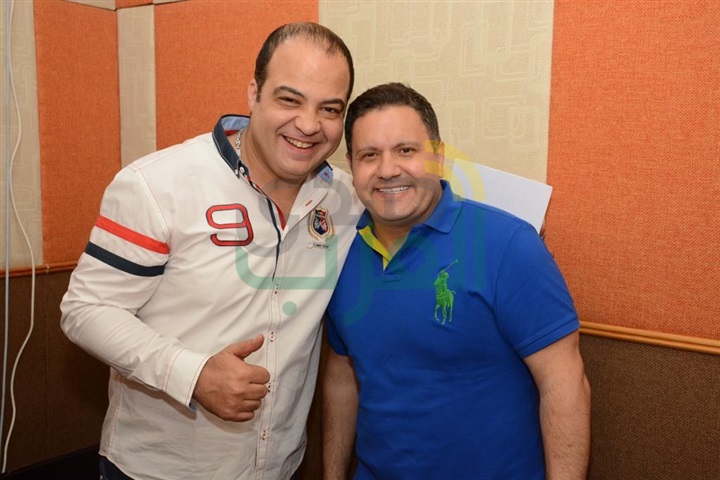 إدوارد وشريف باهر ومذعين نغم أف أم في مسلسل "زقزوق وبكيزة" إدوارد وشريف باهر ومذعين نغم أف أم في مسلسل "زقزوق وبكيزة"