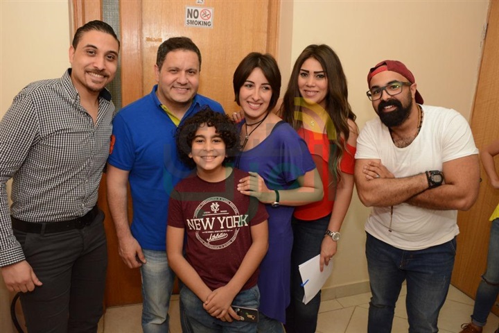 إدوارد وشريف باهر ومذعين نغم أف أم في مسلسل "زقزوق وبكيزة" إدوارد وشريف باهر ومذعين نغم أف أم في مسلسل "زقزوق وبكيزة"
