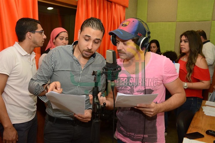 إدوارد وشريف باهر ومذعين نغم أف أم في مسلسل "زقزوق وبكيزة" إدوارد وشريف باهر ومذعين نغم أف أم في مسلسل "زقزوق وبكيزة"