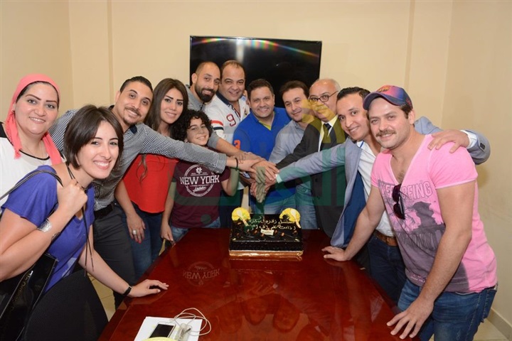 إدوارد وشريف باهر ومذعين نغم أف أم في مسلسل "زقزوق وبكيزة" إدوارد وشريف باهر ومذعين نغم أف أم في مسلسل "زقزوق وبكيزة"