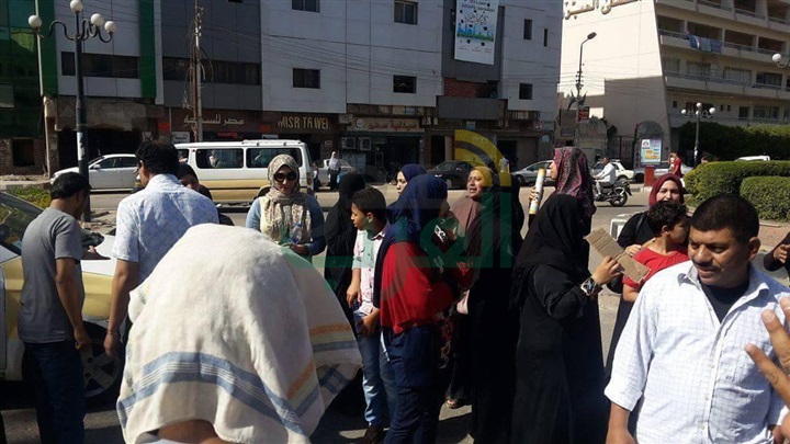 بالصور.. وقفة احتجاجية لمتضرري الإسكان الاجتماعي في كفر الشيخ