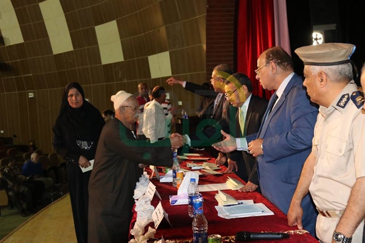 بالصور.. اتحاد الجمعيات الأهلية يُكًرم أسر شهداء الشرطة بكفرالشيخ