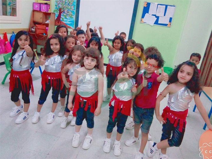 بالصور.. حفل تخرج مدرسة الحرية للغات بحضور نجوم المجتمع والمشاهير بالصور.. حفل تخرج مدرسة الحرية للغات بحضور نجوم المجتمع والمشاهير