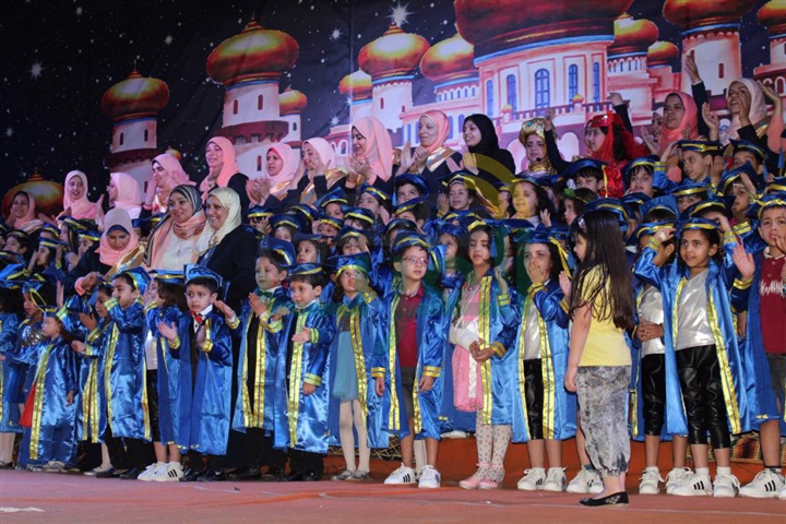 بالصور.. حفل تخرج مدرسة الحرية للغات بحضور نجوم المجتمع والمشاهير بالصور.. حفل تخرج مدرسة الحرية للغات بحضور نجوم المجتمع والمشاهير