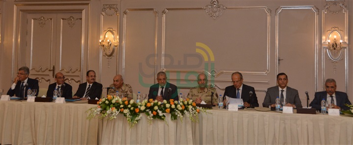 إجتماع موسع لمساعد رئيس الجمهورية ووزراء الدفاع والداخلية والزراعة والتنمية المحلية والمحافظون والرقابة الإدارية لحسم موقف التعديات