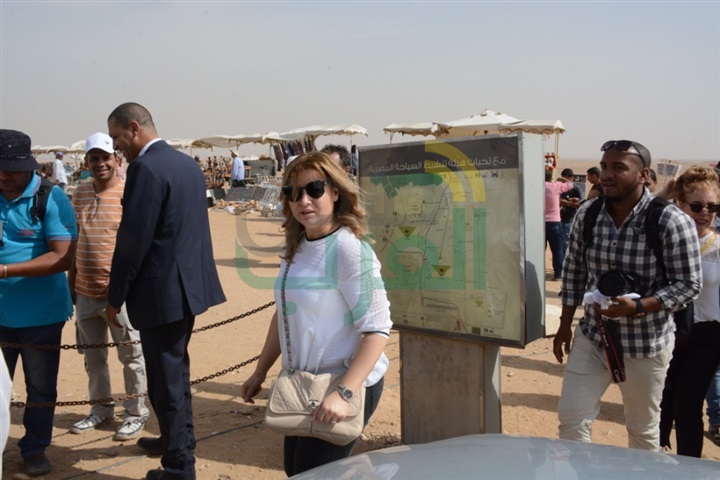 بالصور.. عائلة "رونالدو" مع كامل أبو علي في زيارة سياحية للأهرامات بالصور.. عائلة "رونالدو" مع كامل أبو علي في زيارة سياحية للأهرامات