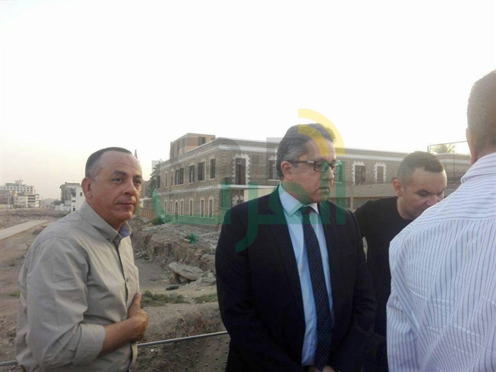 بالصور..  وزير الآثار ومحافظ الاقصر يتفقدون طريق الكبار