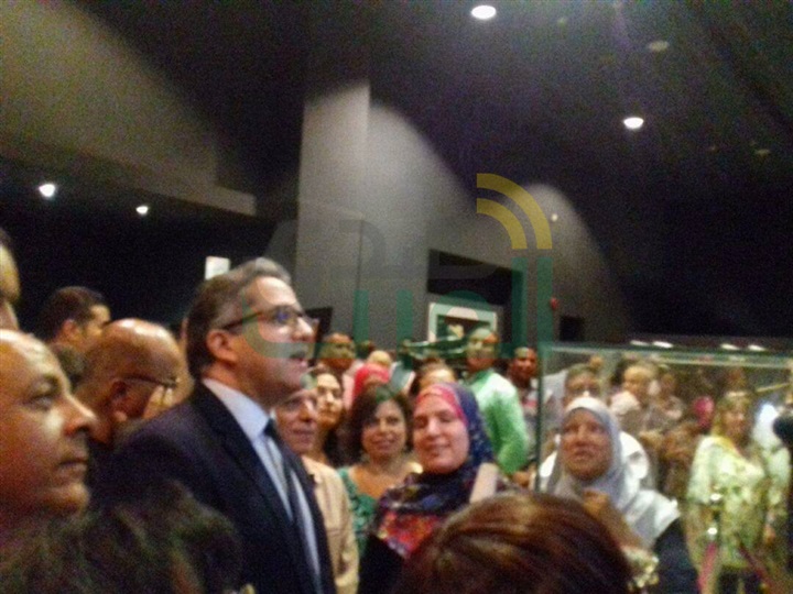 بالصور..  وزير الآثار ومحافظ الاقصر يفتتحان معرض المقتنيات الجديدة