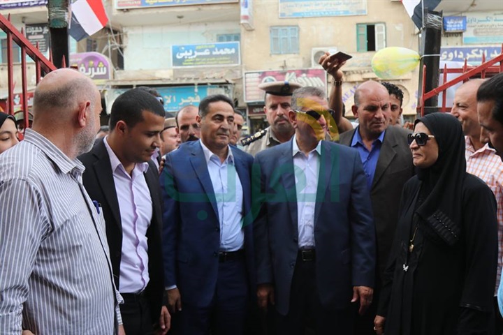 بالفيديو والصور.. محافظ كفر الشيخ يفتتح معرض "أهلاً رمضان" بالحامول