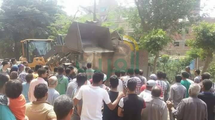 بالصور.. إزالة 20 حالة تعد على أملاك الدولة بقليوب 