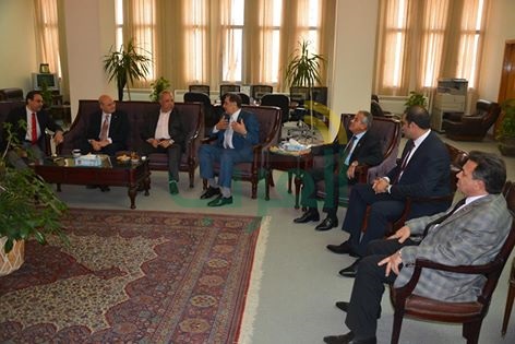 رئيس جامعة الزقازيق يستقبل رئيس الجهاز المركزى للتنظيم والإدارة