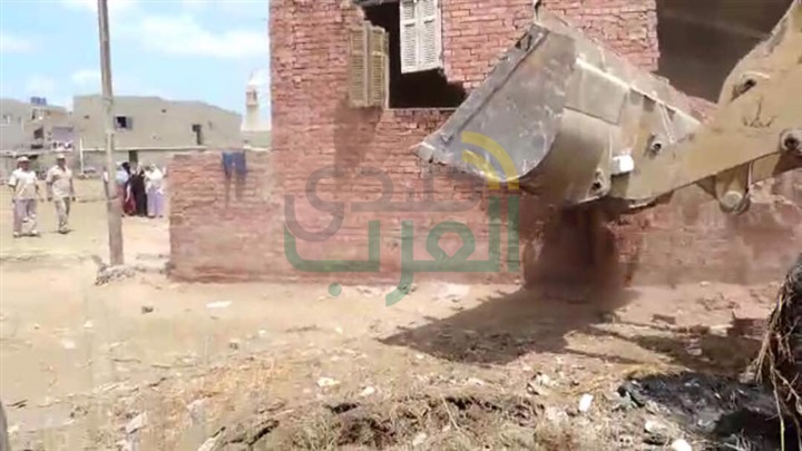 بالصور.. أمن كفر الشيخ يعلن الحرب علي المعتدين ويزيل 65 حالة تعدٍ علي أملاك الدولة