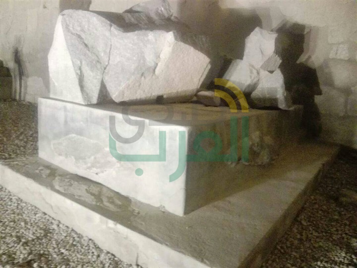 بالصور.. وزير الآثار يتفقد أعمال ترميم تمثال رمسيس الثانى بمعبد الاقصر