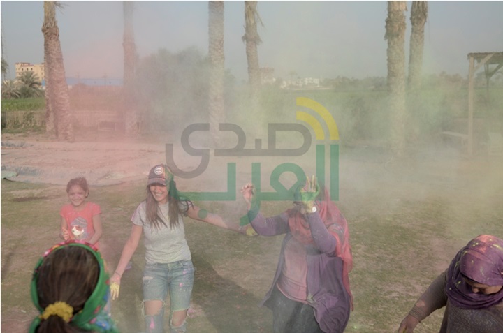 بالصور.. بالألوان والرسم مي عمر تلعب في يوم ترفيهي لمكافحه سرطان الثدي بالصور.. بالألوان والرسم مي عمر تلعب في يوم ترفيهي لمكافحه سرطان الثدي