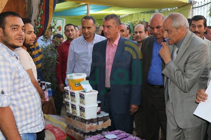 بالفيديو والصور.. محافظ كفرالشيخ يفتتح معرض" أهلاً رمضان " بدسوق .. وتخفيضات 20% علي السلع