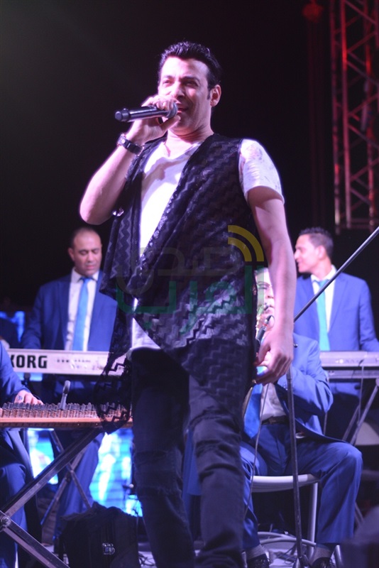 بالصور.. سعد الصغير يبدأ حفلات صيف طابا هايتس بالصور.. سعد الصغير يبدأ حفلات صيف طابا هايتس