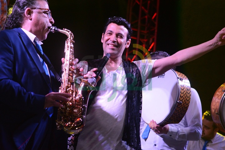 بالصور.. سعد الصغير يبدأ حفلات صيف طابا هايتس بالصور.. سعد الصغير يبدأ حفلات صيف طابا هايتس
