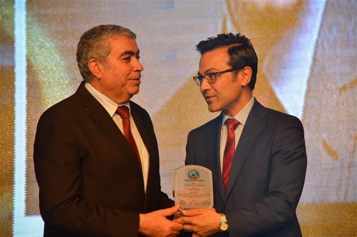 بالصور.. تكريم نجوم الفن ورجال الدولة بمهرجان العربي للتميز الإعلامي بساحة دار الاْوبرا المصرية بالصور.. تكريم نجوم الفن ورجال الدولة بمهرجان العربي للتميز الإعلامي بساحة دار الاْوبرا المصرية