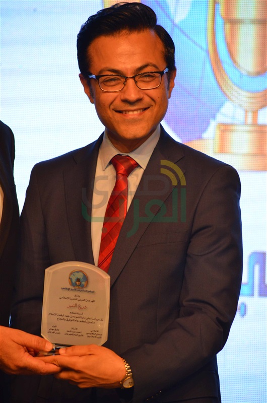 بالصور.. تكريم نجوم الفن ورجال الدولة بمهرجان العربي للتميز الإعلامي بساحة دار الاْوبرا المصرية بالصور.. تكريم نجوم الفن ورجال الدولة بمهرجان العربي للتميز الإعلامي بساحة دار الاْوبرا المصرية