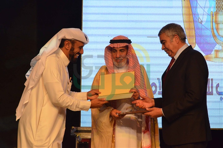 بالصور.. تكريم نجوم الفن ورجال الدولة بمهرجان العربي للتميز الإعلامي بساحة دار الاْوبرا المصرية بالصور.. تكريم نجوم الفن ورجال الدولة بمهرجان العربي للتميز الإعلامي بساحة دار الاْوبرا المصرية