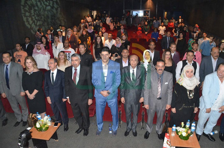 بالصور.. تكريم نجوم الفن ورجال الدولة بمهرجان العربي للتميز الإعلامي بساحة دار الاْوبرا المصرية بالصور.. تكريم نجوم الفن ورجال الدولة بمهرجان العربي للتميز الإعلامي بساحة دار الاْوبرا المصرية