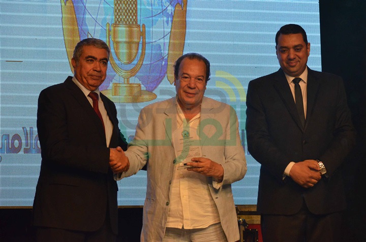 بالصور.. تكريم نجوم الفن ورجال الدولة بمهرجان العربي للتميز الإعلامي بساحة دار الاْوبرا المصرية بالصور.. تكريم نجوم الفن ورجال الدولة بمهرجان العربي للتميز الإعلامي بساحة دار الاْوبرا المصرية