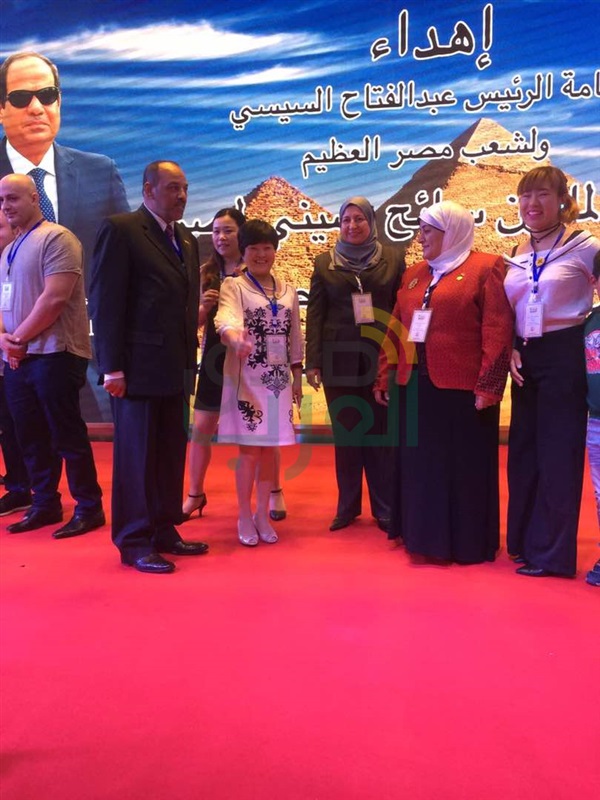 1500 سائح صيني يصلون القاهرة نهاية شهر رمضان 1500 سائح صيني يصلون القاهرة نهاية شهر رمضان