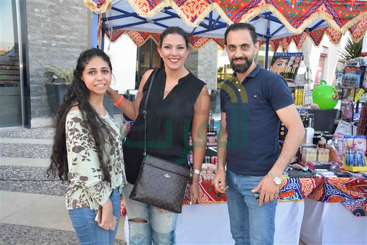 بالصور.. بازار" رمضان جانا بالخير ملانا" بحضور "سيدات المجتمع" بالصور.. بازار" رمضان جانا بالخير ملانا" بحضور "سيدات المجتمع"