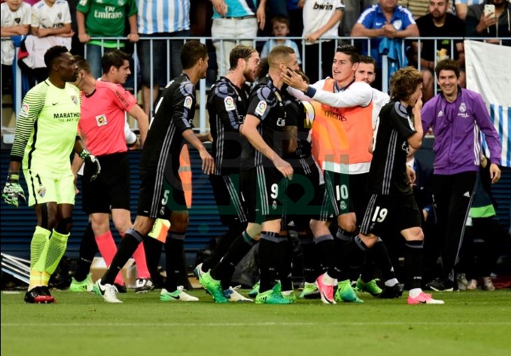 ريال مدريد يتوج بلقب الدوري الإسبانى ريال مدريد يتوج بلقب الدوري الإسبانى