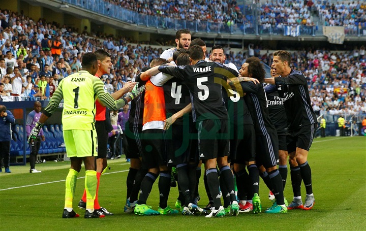 ريال مدريد يتوج بلقب الدوري الإسبانى ريال مدريد يتوج بلقب الدوري الإسبانى