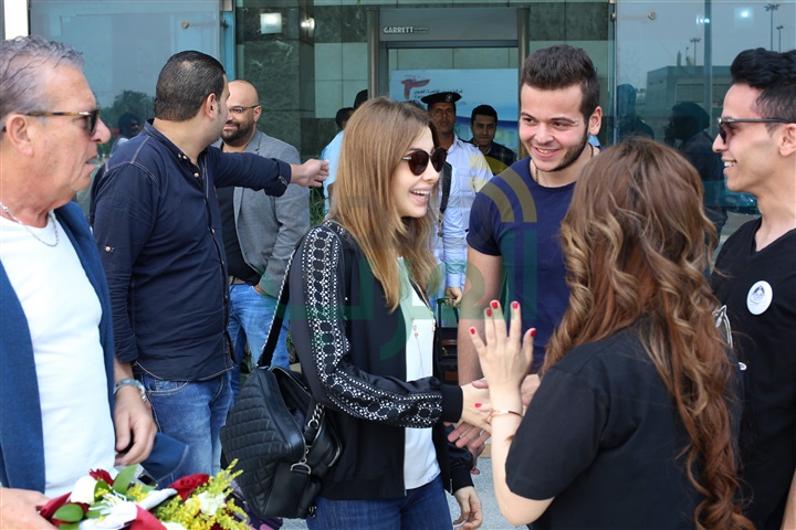 بالصور.. كواليس وصول نانسي عجرم للقاهرة استعدادًا لمؤتمر ألبومها بالصور.. كواليس وصول نانسي عجرم للقاهرة استعدادًا لمؤتمر ألبومها