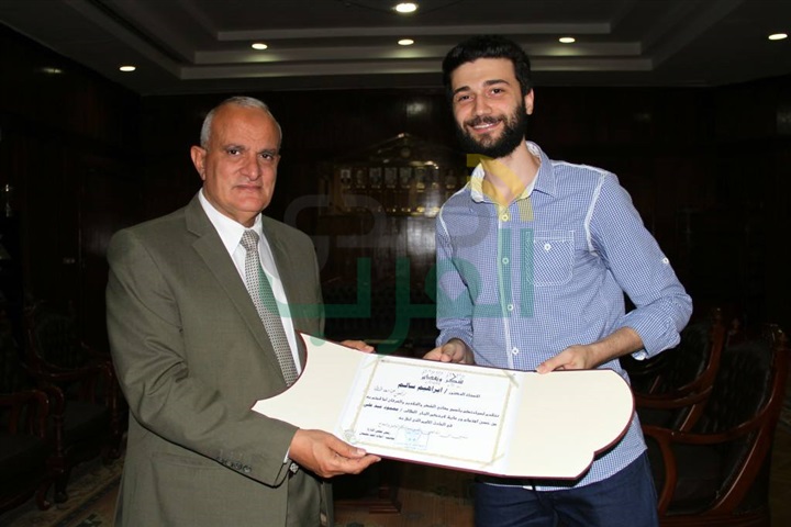 بالصور.. رئيس جامعة طنطا يستقبل الكابتن محمود عيد