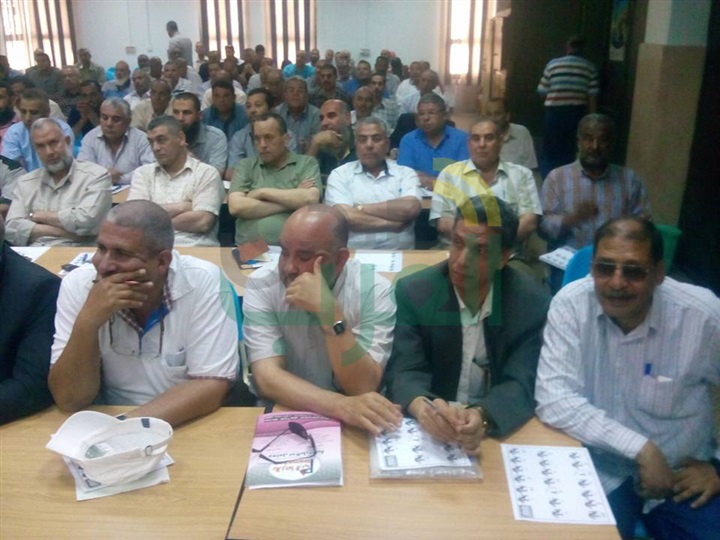 بالصور.. وكيل التعليم بكفر الشيخ يلتقي رؤساء لجان الثانوية العامة