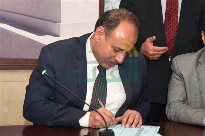 بالصور.. محافظ الإسكندرية يعتمد نتيجة الشهادة الإعدادية بنسبة نجاح 79.8  ٪